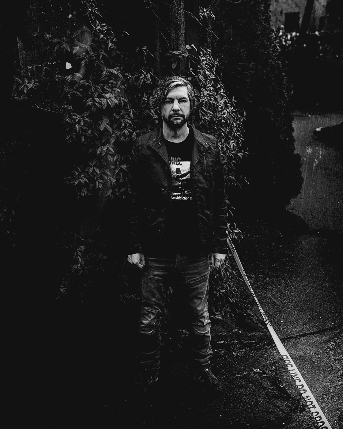Salvo Beta, Sean Wolfe